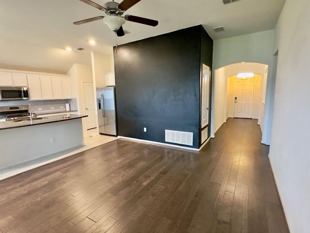 505 Saguaro Drive, Fort Worth, TX 76052