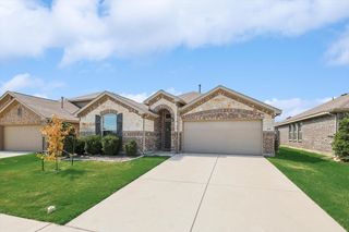 505 Saguaro Drive, Fort Worth, TX 76052