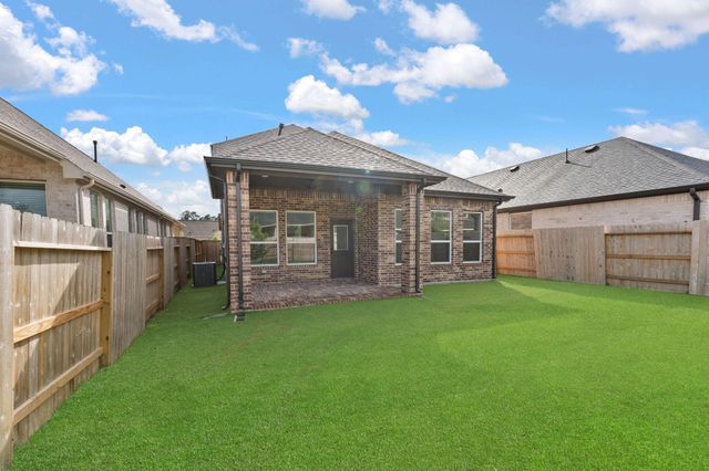 607 Crested Duck Court, Willis, TX 77318