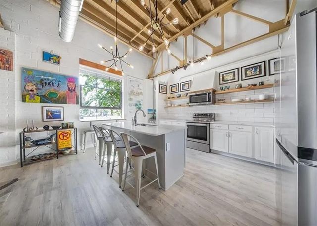 308 St Louis Street 107, Mobile, AL 36602