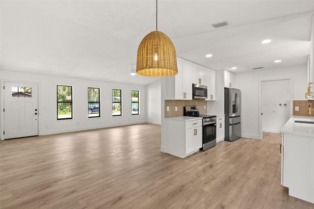 2527 SABAL PALM DRIVE, Edgewater, FL 32141