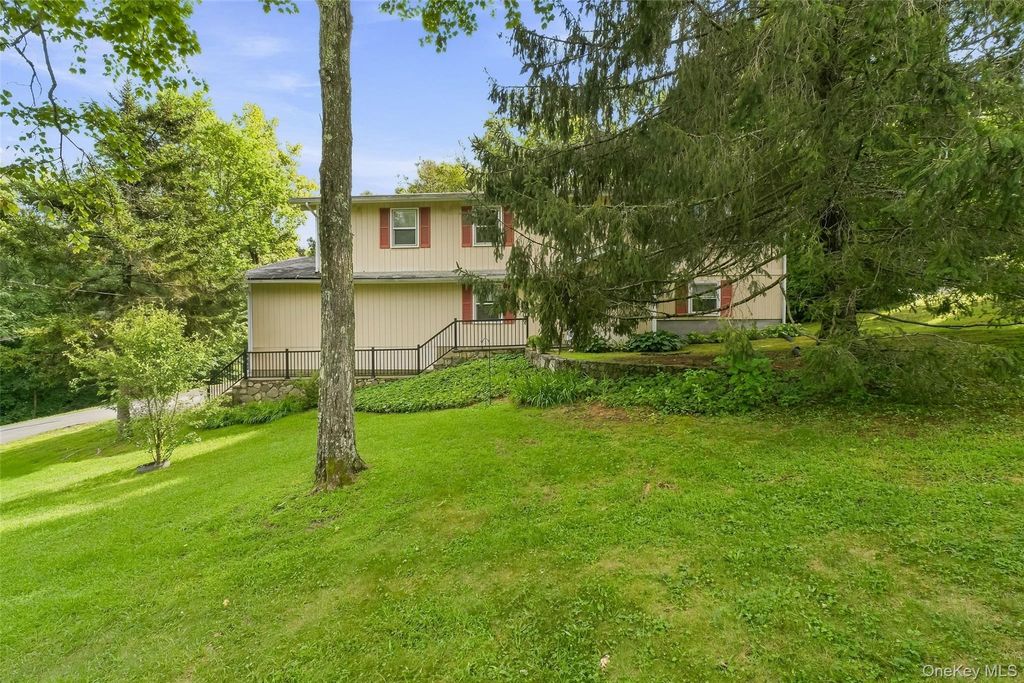54 Deans Bridge Road, Somers, NY 10589 — photo 2