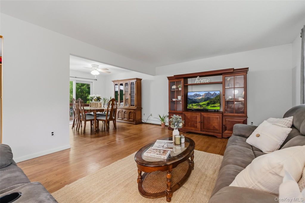 54 Deans Bridge Road, Somers, NY 10589 — photo 4
