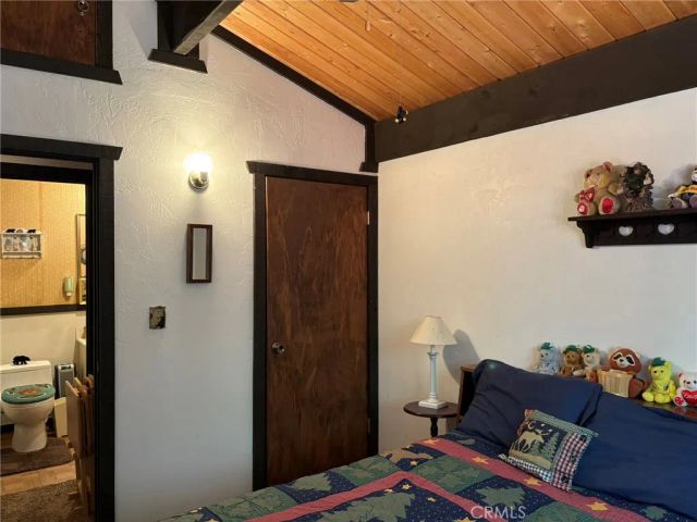 343 Holmes Lane, Sugarloaf, CA 92386