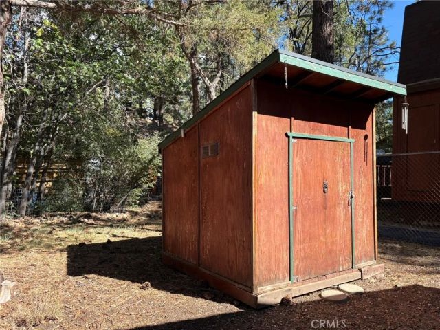 343 Holmes Lane, Sugarloaf, CA 92386