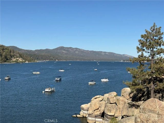 343 Holmes Lane, Sugarloaf, CA 92386