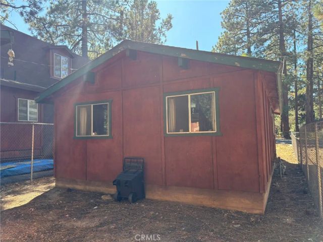 343 Holmes Lane, Sugarloaf, CA 92386