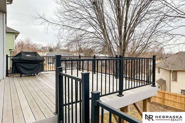 2210 N 151st Street, Omaha, NE 68116