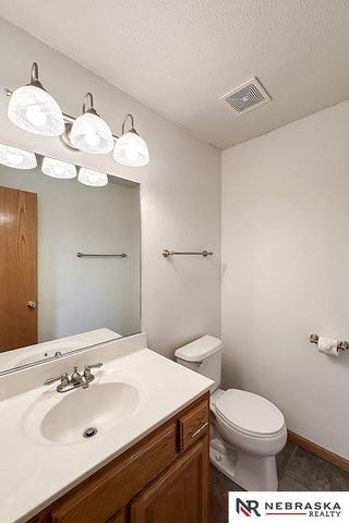 2210 N 151st Street, Omaha, NE 68116