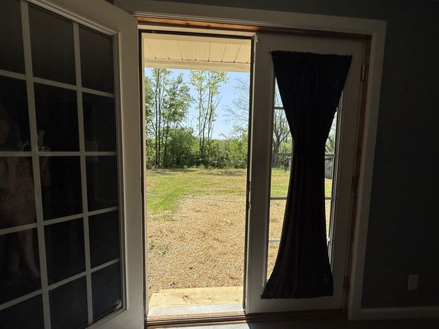 23 Roney Ave, Hohenwald, TN 38462