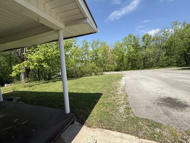 23 Roney Ave, Hohenwald, TN 38462
