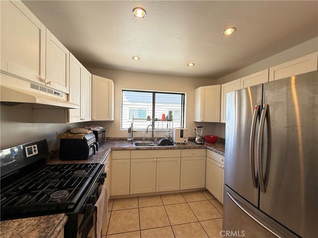 13945 Osborne Street C 104, Arleta, CA 91331