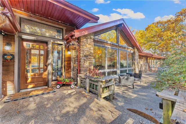 17450 Railroad Cut Road, Rogers, AR 72756