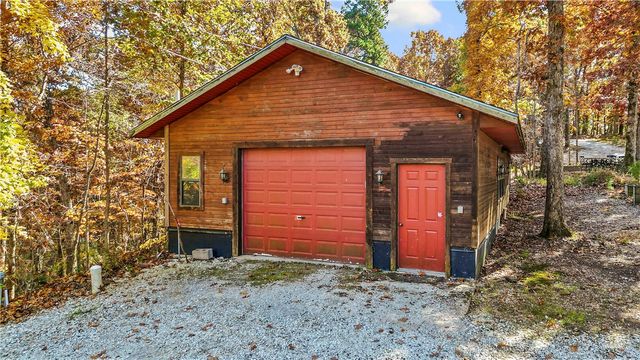 17450 Railroad Cut Road, Rogers, AR 72756