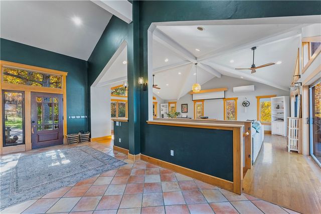 17450 Railroad Cut Road, Rogers, AR 72756