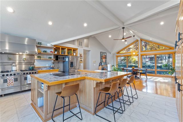 17450 Railroad Cut Road, Rogers, AR 72756