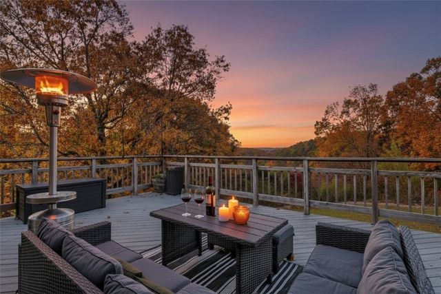 17450 Railroad Cut Road, Rogers, AR 72756