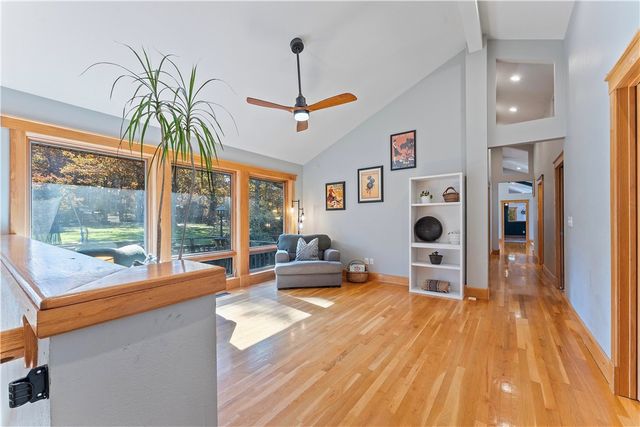 17450 Railroad Cut Road, Rogers, AR 72756