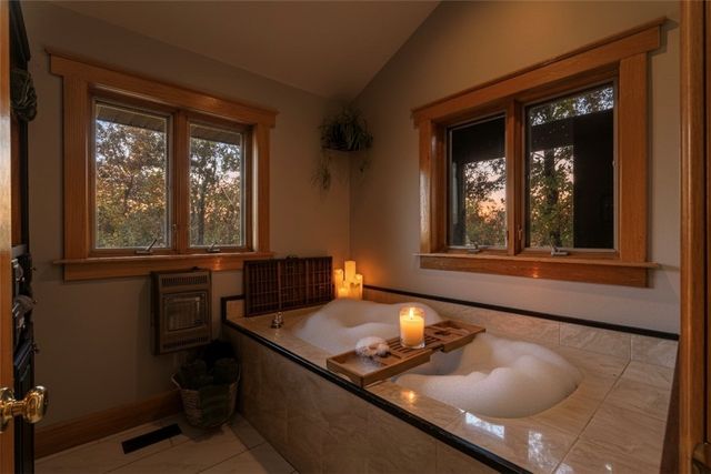 17450 Railroad Cut Road, Rogers, AR 72756