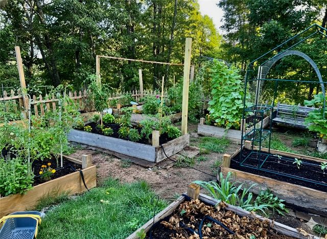 17450 Railroad Cut Road, Rogers, AR 72756