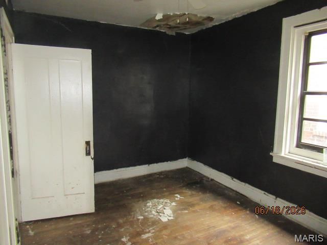5569 Palm Street, St Louis, MO 63120