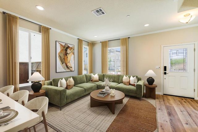 130 Alan Lane, Hollister, CA 95023