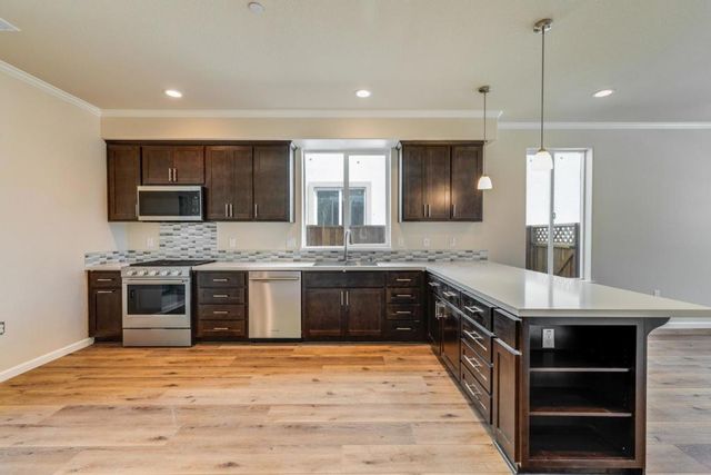 130 Alan Lane, Hollister, CA 95023