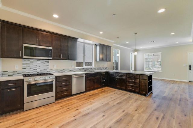 130 Alan Lane, Hollister, CA 95023