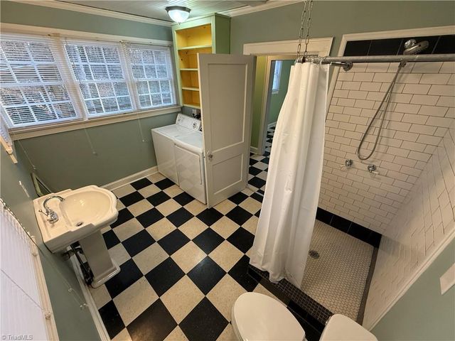 133 Woodbriar Road, Winston-salem, NC 27106