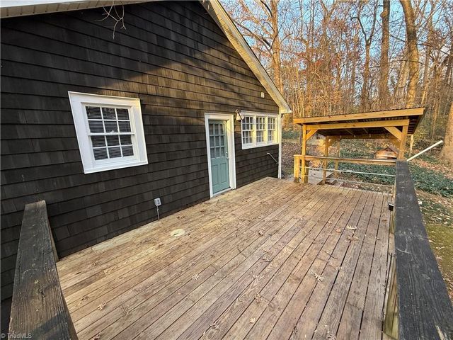 133 Woodbriar Road, Winston-salem, NC 27106