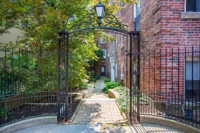 16 Chauncy St 48, Cambridge, MA 02138