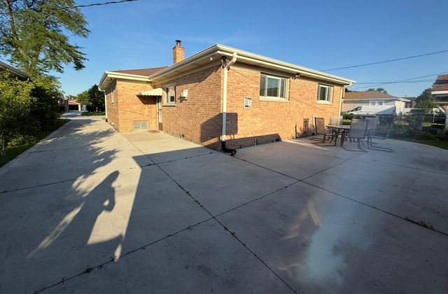 4528 Grace Street, Schiller Park, IL 60176