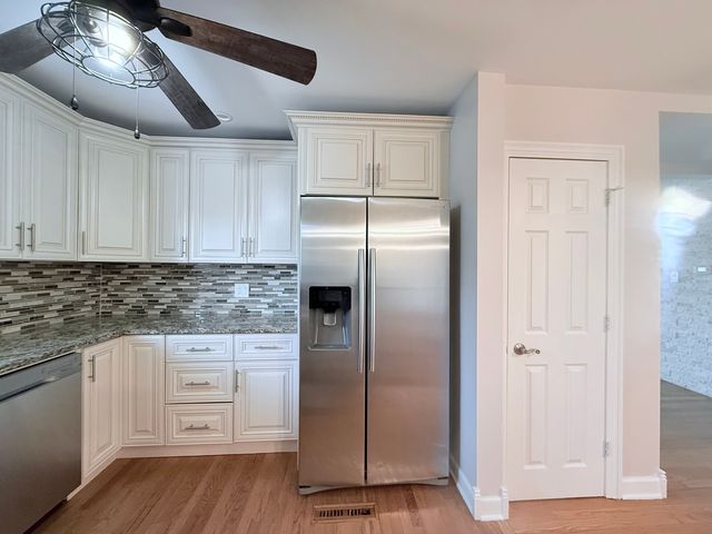 4528 Grace Street, Schiller Park, IL 60176