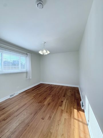 4528 Grace Street, Schiller Park, IL 60176