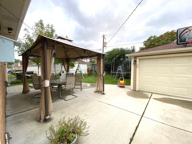 4528 Grace Street, Schiller Park, IL 60176