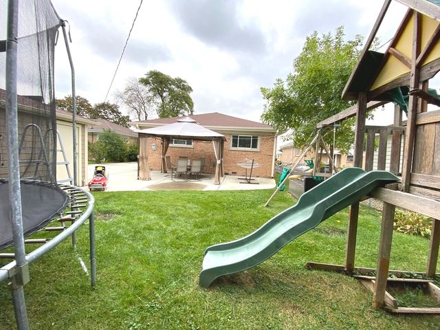 4528 Grace Street, Schiller Park, IL 60176