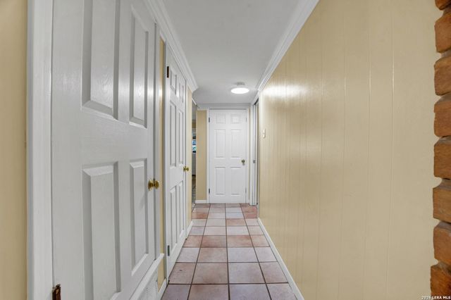615 SERENADE DR, San Antonio, TX 78216