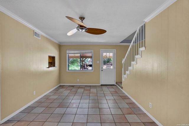 615 SERENADE DR, San Antonio, TX 78216