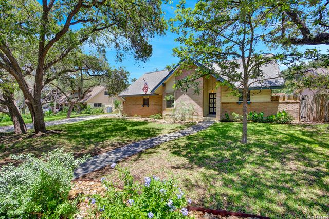 615 SERENADE DR, San Antonio, TX 78216