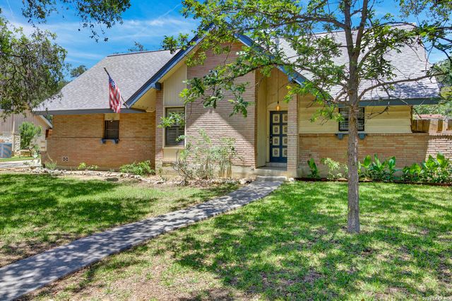 615 SERENADE DR, San Antonio, TX 78216
