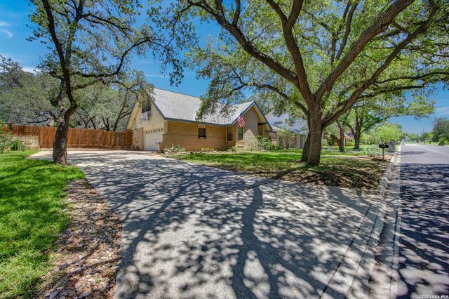 615 SERENADE DR, San Antonio, TX 78216