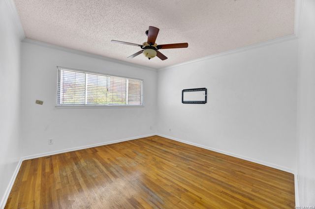 615 SERENADE DR, San Antonio, TX 78216