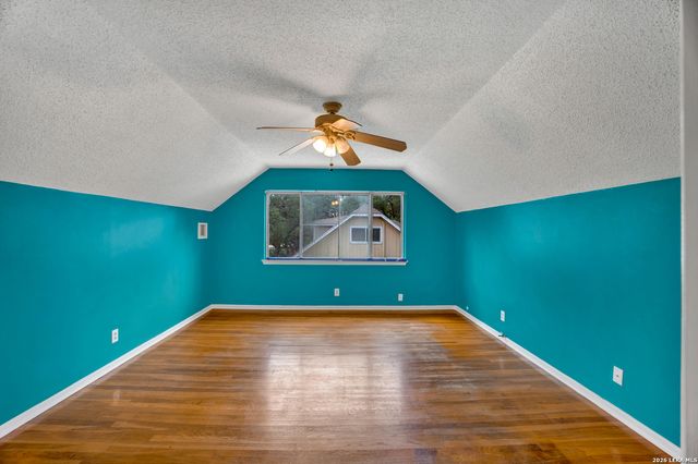 615 SERENADE DR, San Antonio, TX 78216