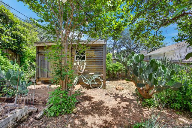 615 SERENADE DR, San Antonio, TX 78216