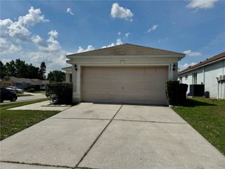 4301 COUNTRY HILLS BOULEVARD, Plant City, FL 33563