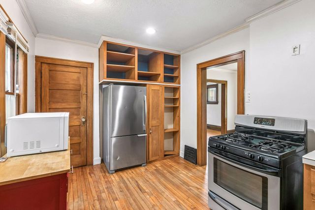 4731 Bryant Avenue N, Minneapolis, MN 55430