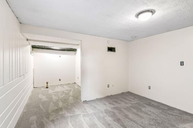 4731 Bryant Avenue N, Minneapolis, MN 55430