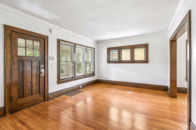 4731 Bryant Avenue N, Minneapolis, MN 55430