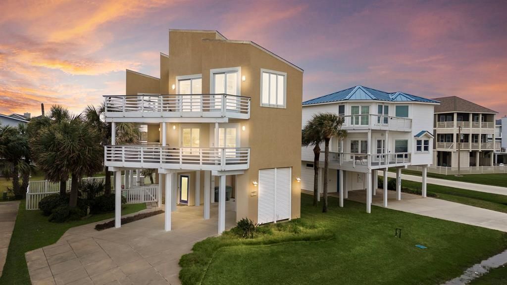 4207 Barataria Court, Galveston, TX 77554