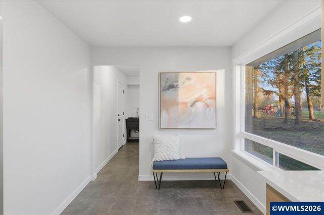 33001 Sand Ridge Rd, Lebanon, OR 97355